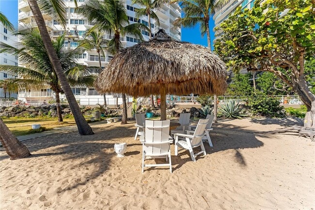 Building Photo - 710 N Ocean Blvd