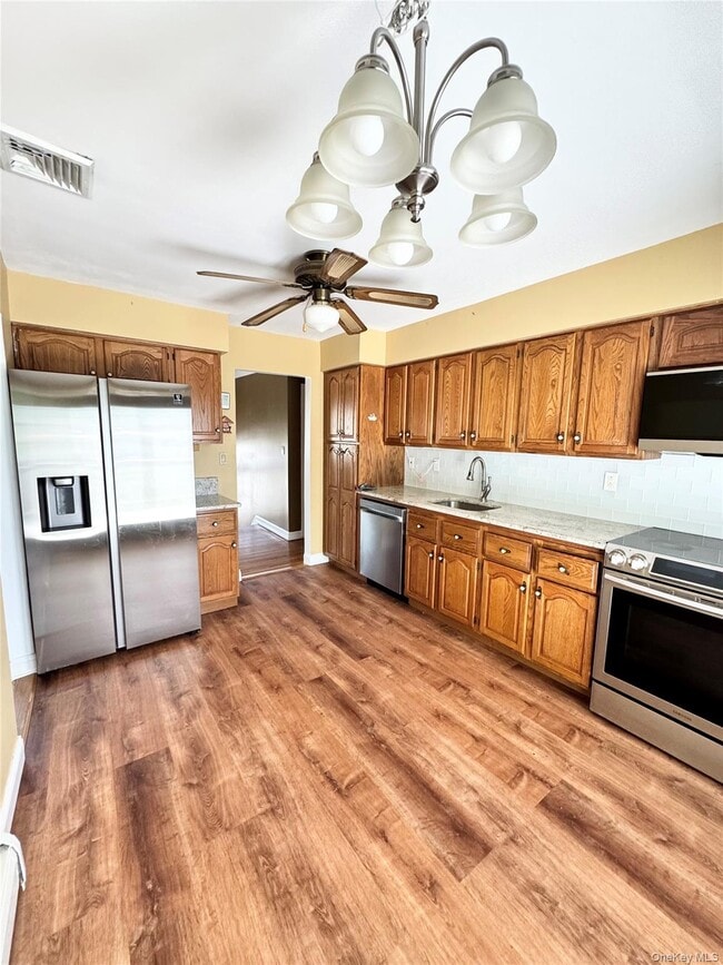 Building Photo - 255 Brookside Ct