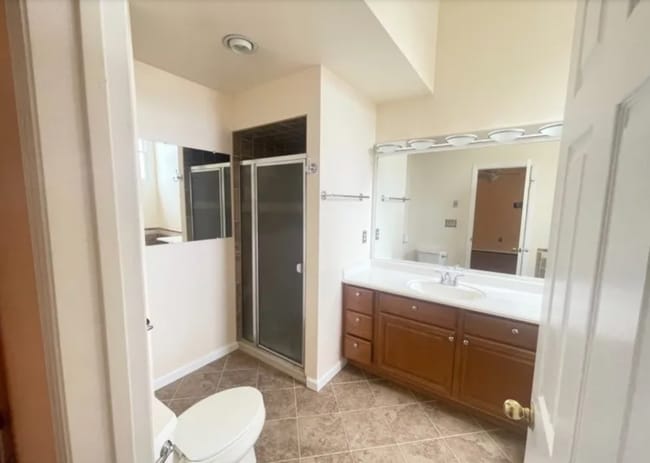 Building Photo - 214 Manahan Ct