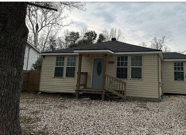 Primary Photo - 2320 Rose St