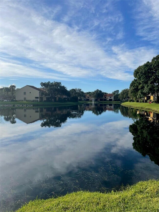 Building Photo - 3702 Coral Tree Cir