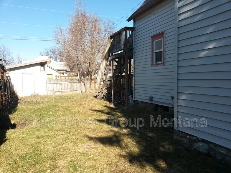 Building Photo - 528 S 5th St W