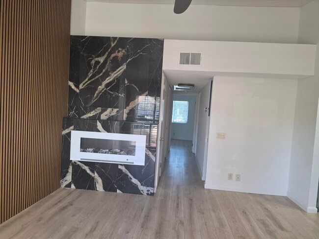 Building Photo - 74800 Sheryl Ave