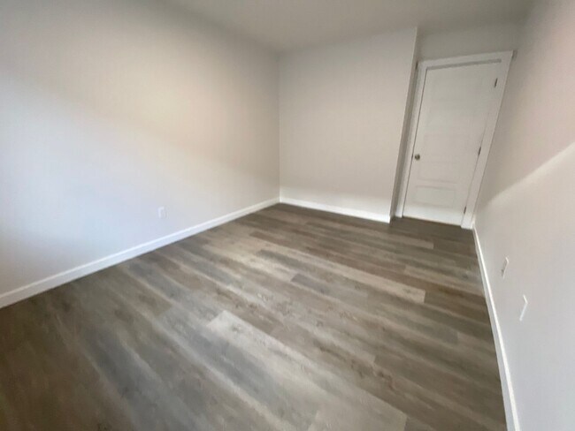 Building Photo - 4 Bedroom 2 Bath Single Level in Meridian Eagle & Ustick available 06/22/26