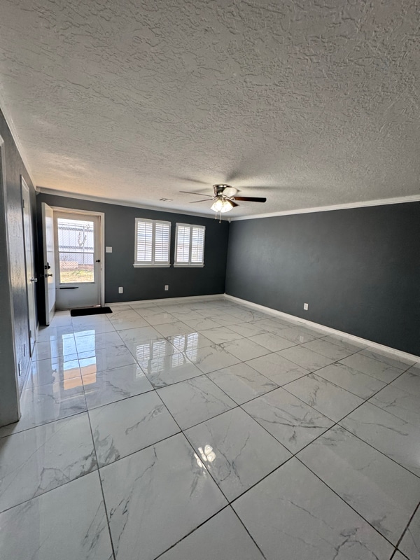 Building Photo - 7932 NW Crossland Cir