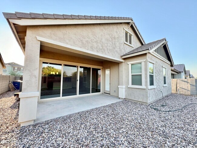 Building Photo - 2575 S Quaintance St