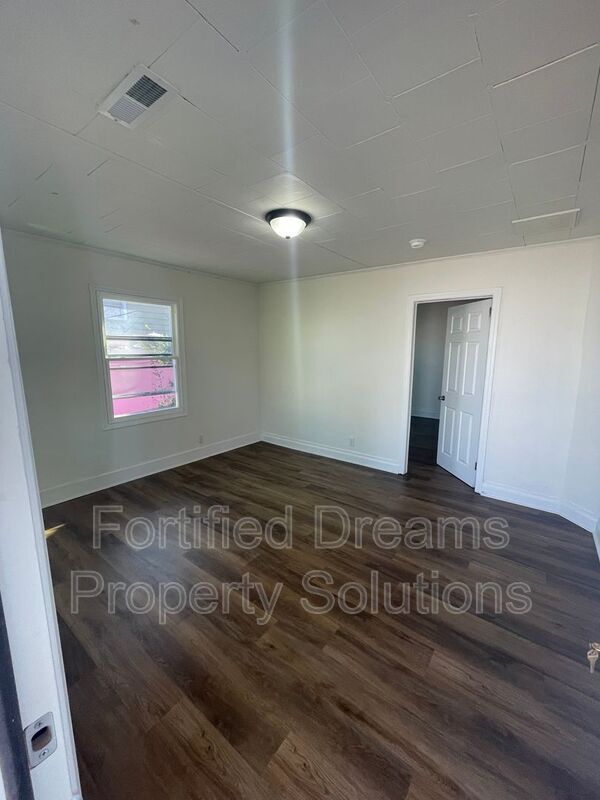 Building Photo - 1408 Diggs Blvd