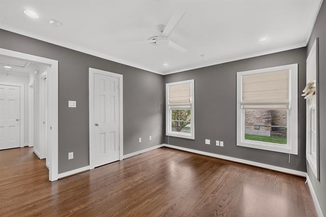 Building Photo - 2323 Barberry Dr