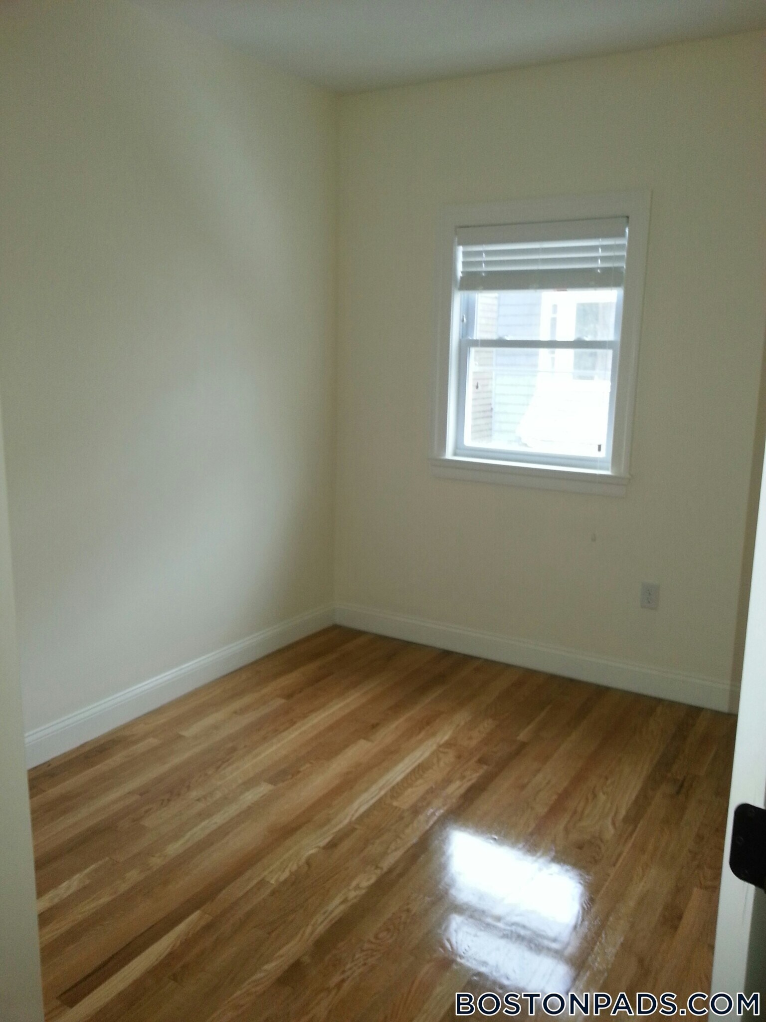 Building Photo - 23 Washburn St