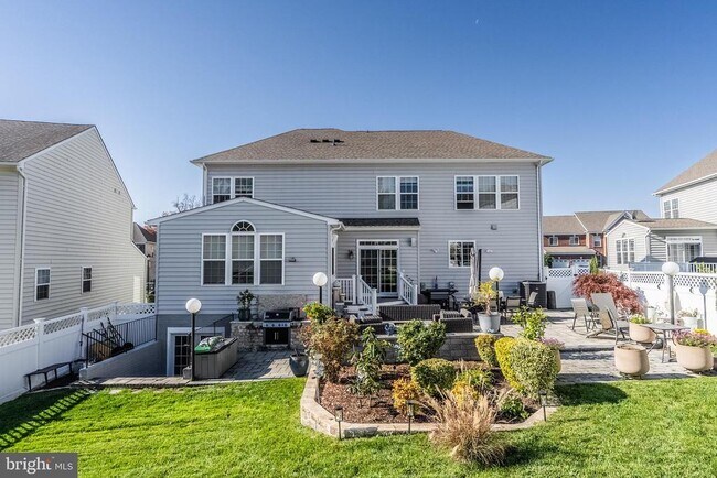 Building Photo - 9221 Clementine Ct