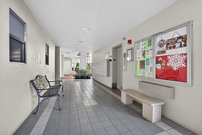 Building Photo - 3590 Via Poinciana