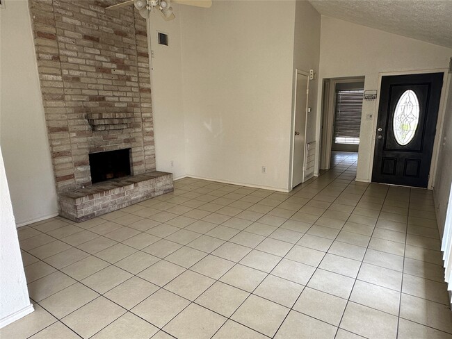 Building Photo - 6939 Greenyard Dr