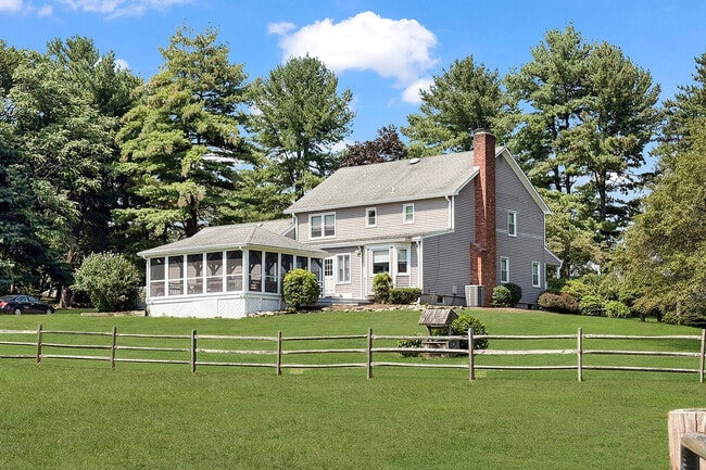 Building Photo - 35 Salters Farm Rd