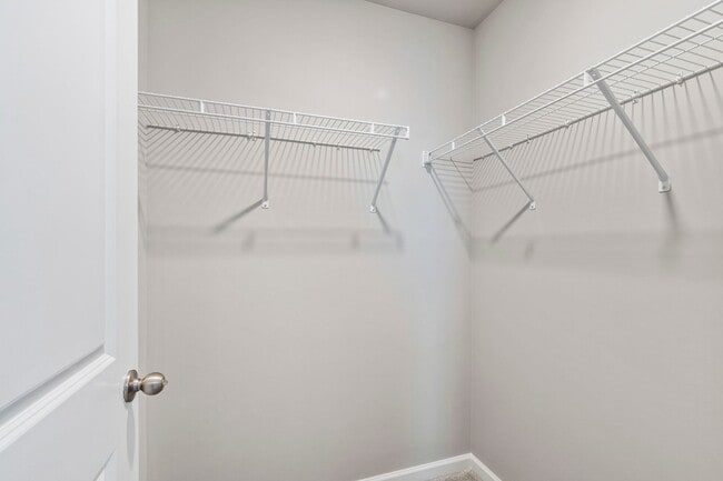 Building Photo - Modern 3-Bedroom Townhome with Luxury Fini...