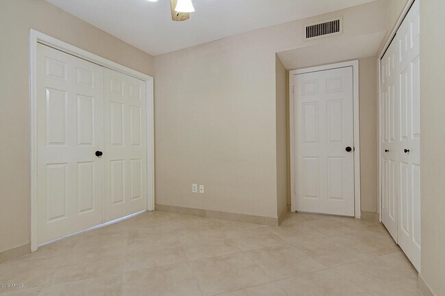 Building Photo - 8308 N 86th St