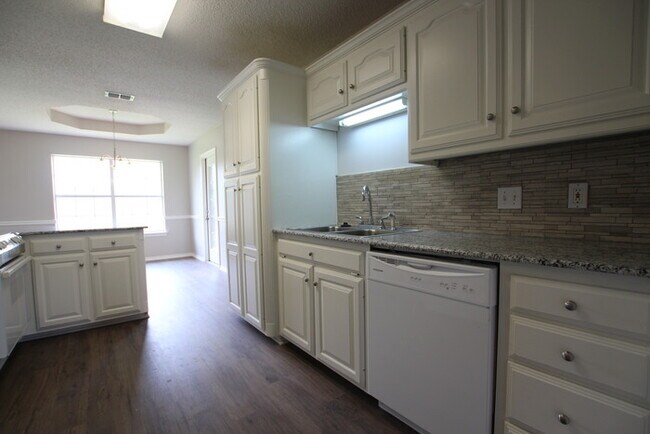 Building Photo - Available Now! 3 Bed 2 Bath Rental in Bullard ISD!