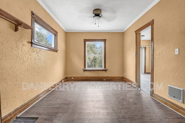 Building Photo - 2416 Lawton Ave