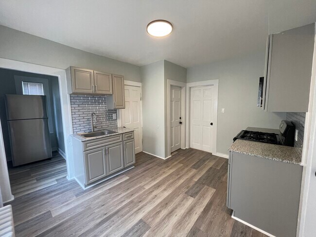 Kitchen - 3 Brookvale St