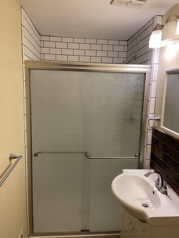 Building Photo - 9229 Main St