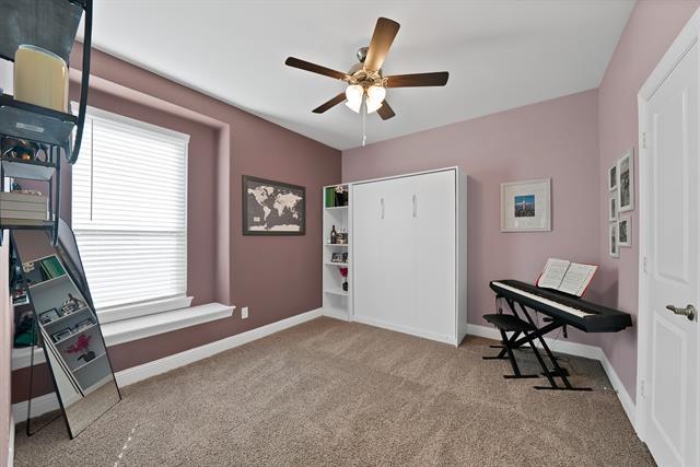 Building Photo - 10928 Canyon Mine Dr