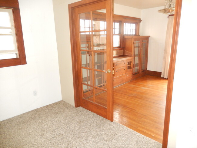 Building Photo - Centrally Located 2 Bed, 2 Bath House in N...