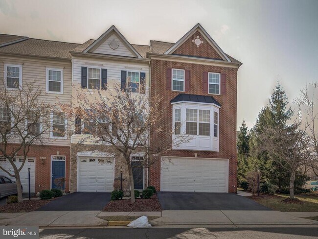 Building Photo - 42451 Magellan Square