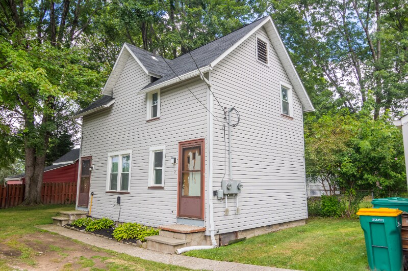 Building Photo - 37849 2nd St