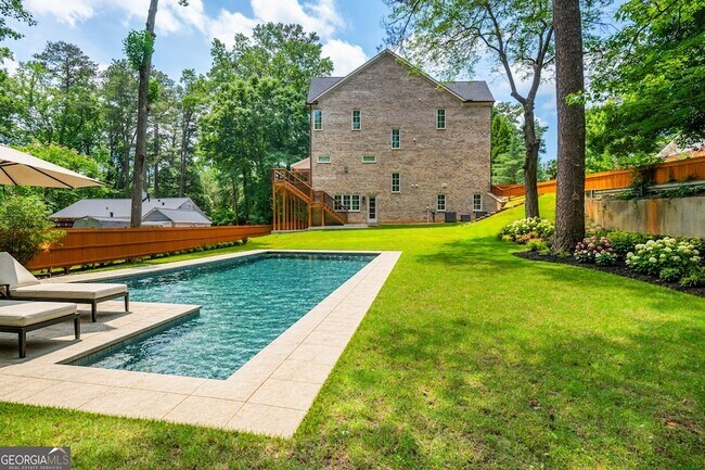 Building Photo - 1169 Dorby Park Dr NE