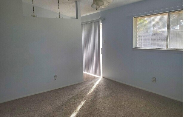 Building Photo - 5226 Moonshadows Dr