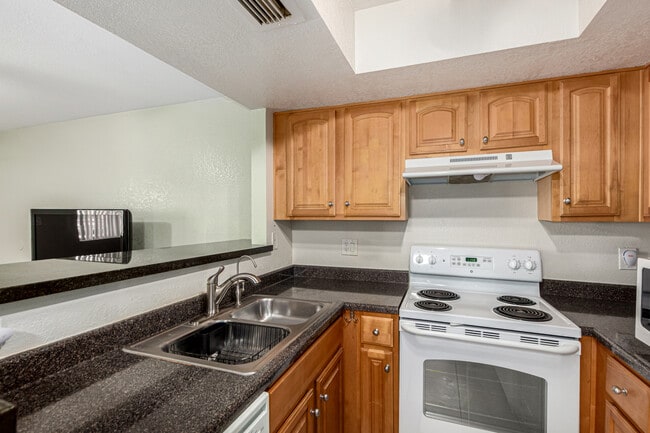 Building Photo - 3601 W Tierra Buena Ln