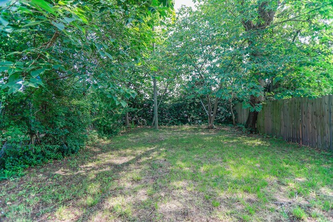 Building Photo - Rare Find! Renovated 3BR/2BA Home in Norfo...