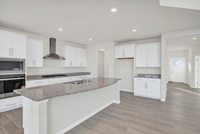 Building Photo - 668 Branson Dr