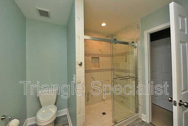 Building Photo - 9811 Cicero Dr