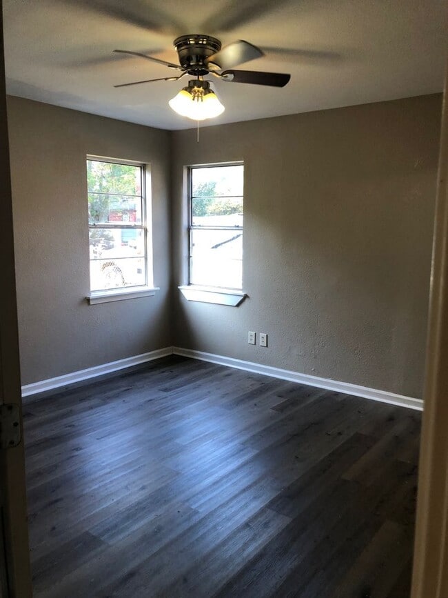Building Photo - Nicely updated home with large kitchen and...