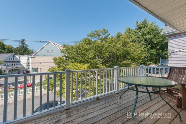 Building Photo - 27 Champney St