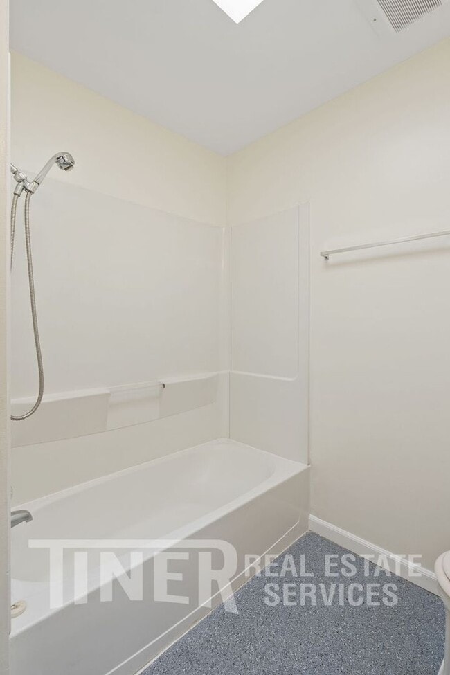 Building Photo - 1812 Mercury Way