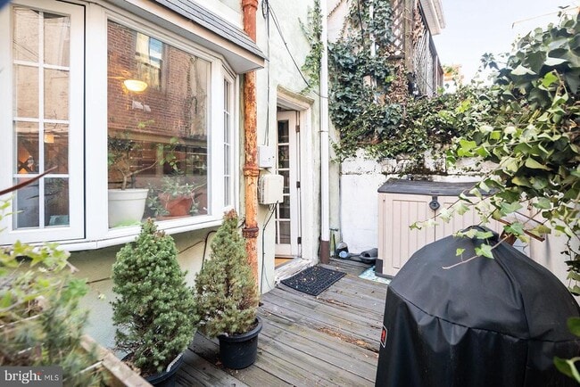 Building Photo - 516 Kauffman St