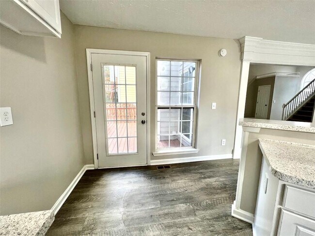 Building Photo - 2312 Oak Glenn Cir