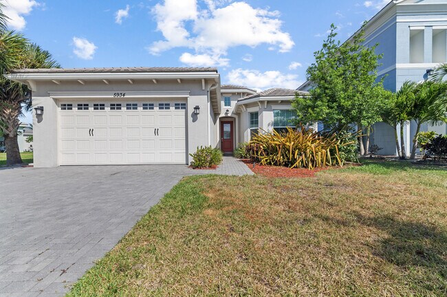 Building Photo - 5934 Buttonbush Dr