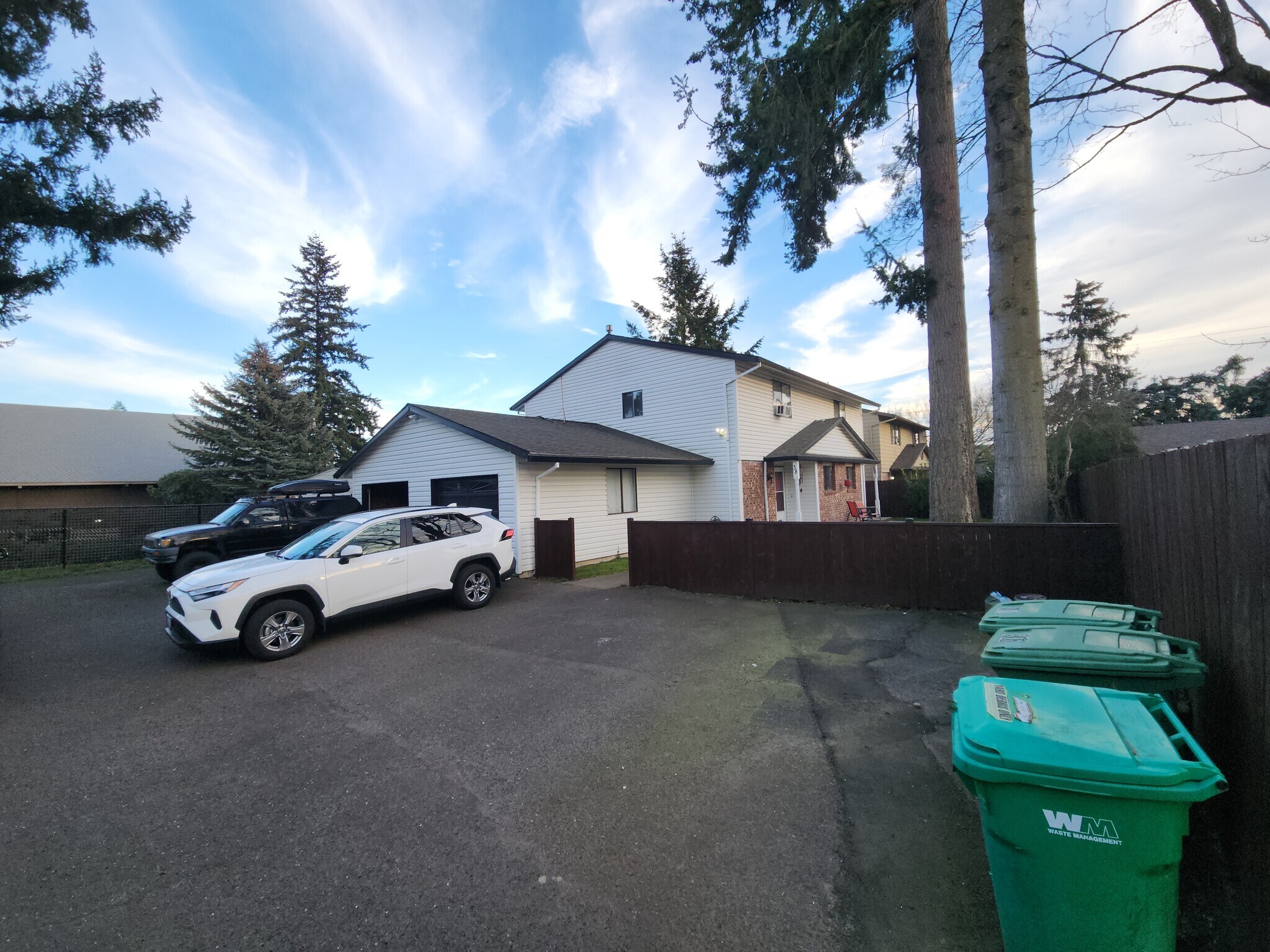 Building Photo - 38 NE 143rd Ave