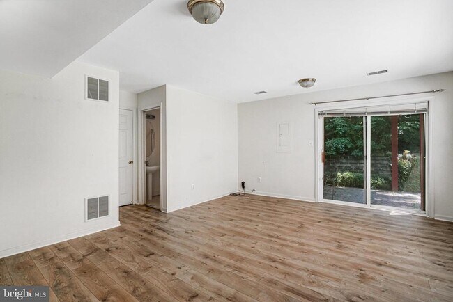Building Photo - 8408 Jovin Cir