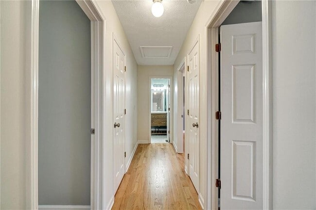 Building Photo - 4846 Olde Mill Dr