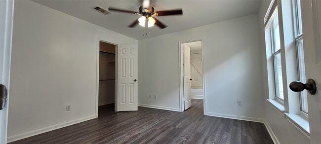 Building Photo - 1426 Ruthven St