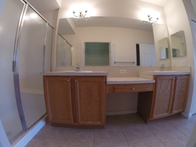 Building Photo - 4555 SW 52nd Cir