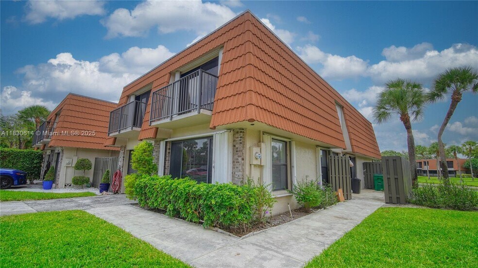 Primary Photo - 11101 SW 15th Mnr