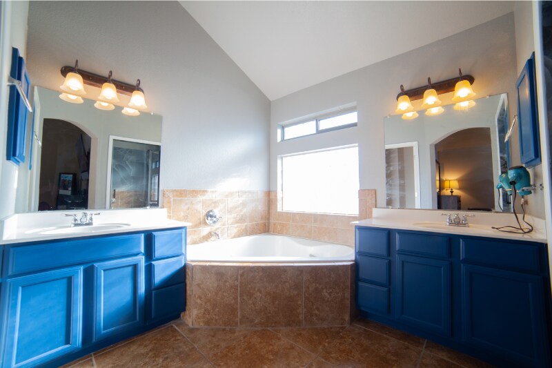 Building Photo - 13260 Emerald Creek Dr