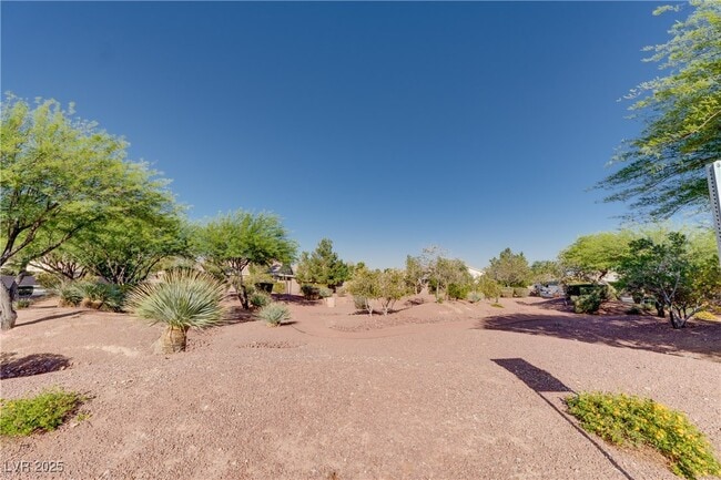 Building Photo - 10226 Clarks Creek St