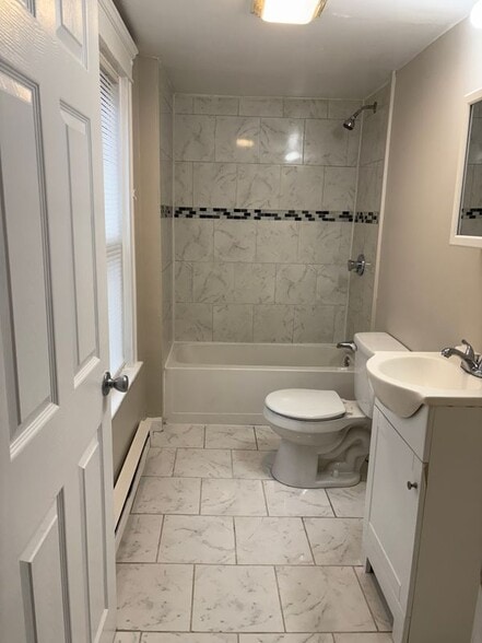 Building Photo - 2 Yolande Pl