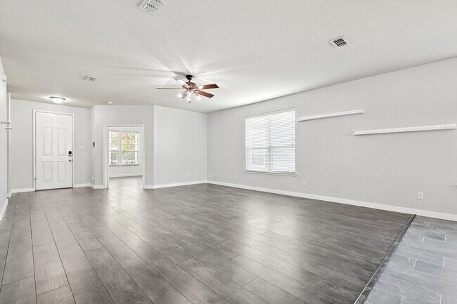Building Photo - 9205 Benevolent Ct