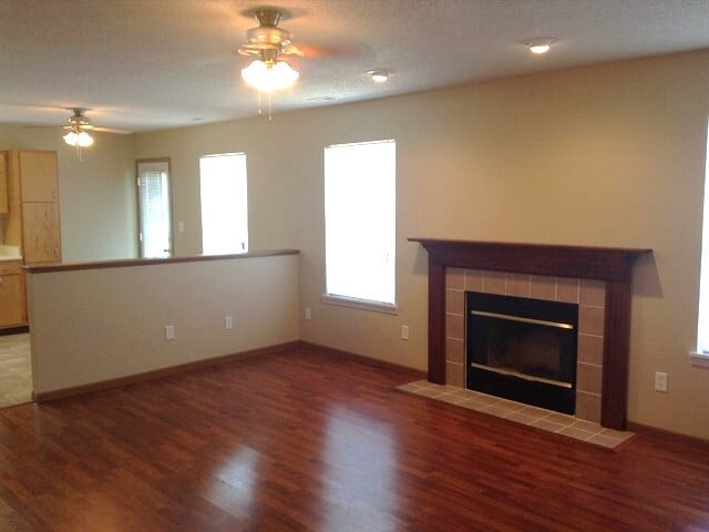 Building Photo - 8130 N Harvest Ln
